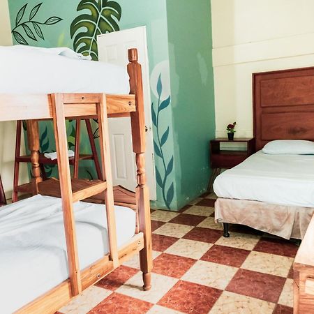 Hostal Eden Moyogalpa Luaran gambar