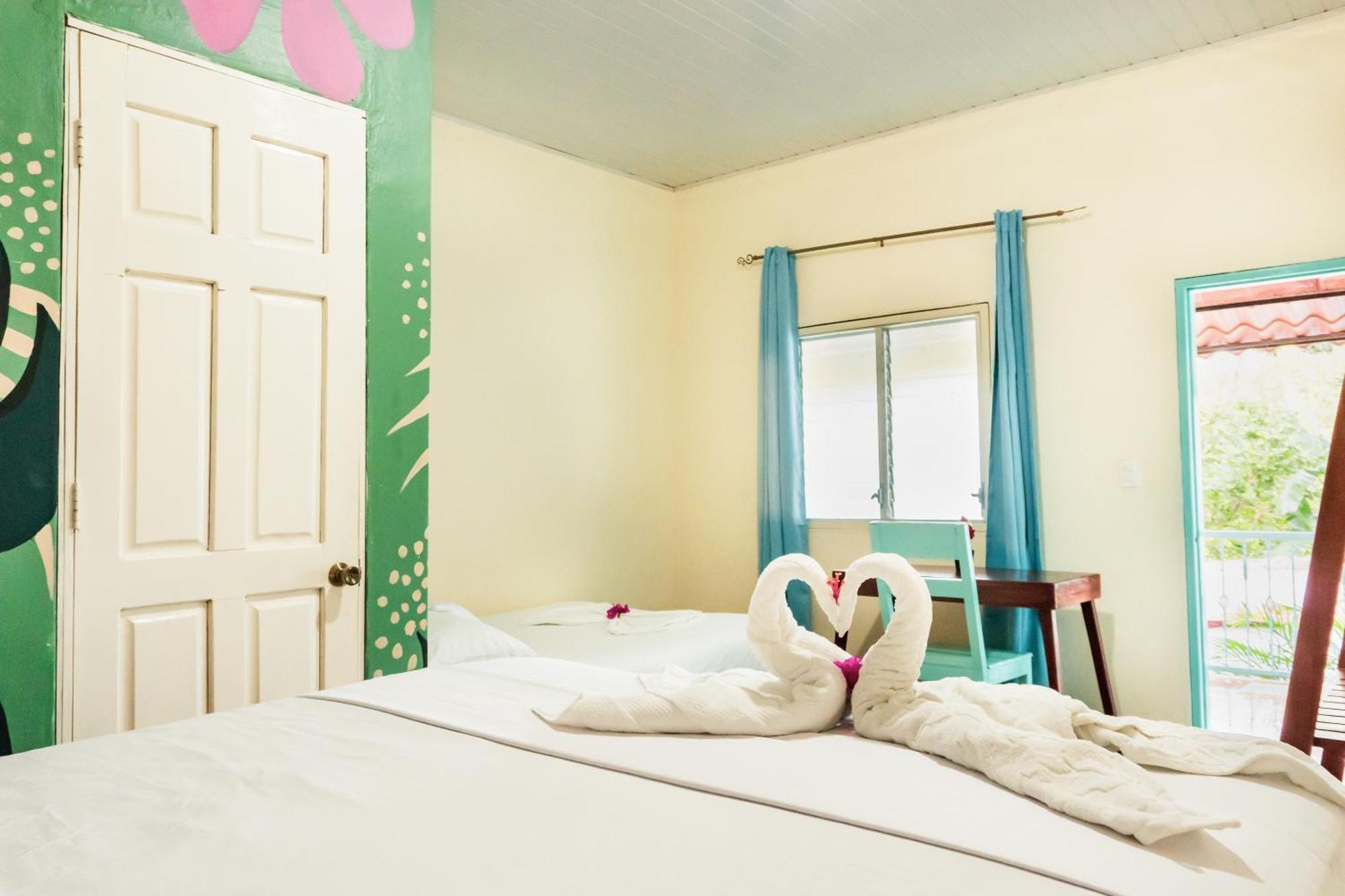 Hostal Eden Moyogalpa Luaran gambar