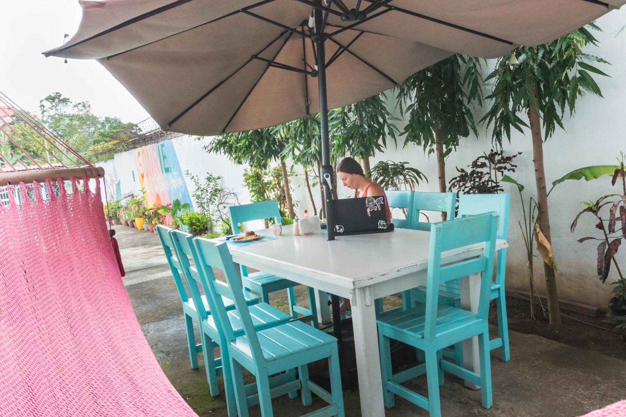 Hostal Eden Moyogalpa Luaran gambar