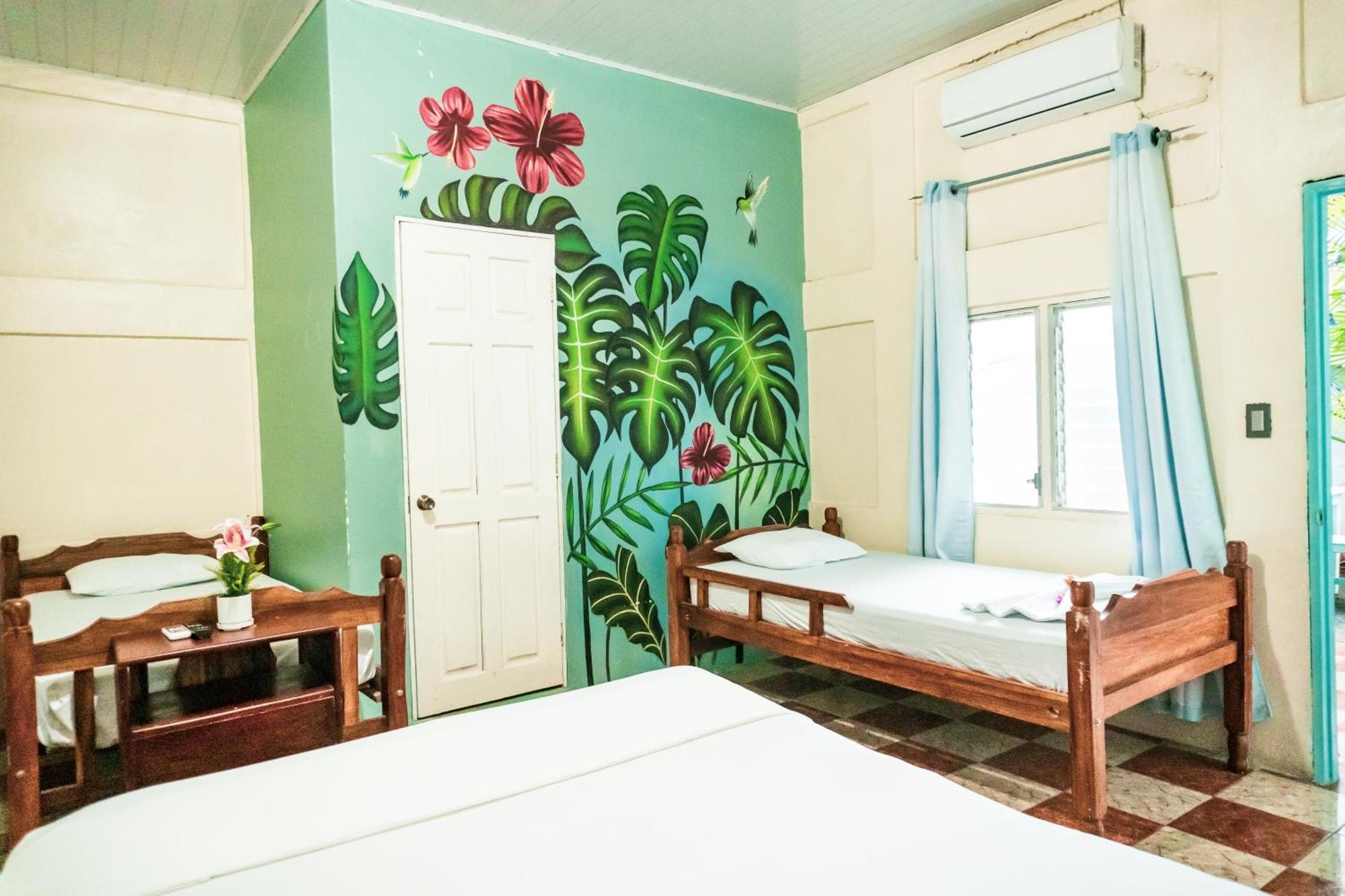 Hostal Eden Moyogalpa Luaran gambar